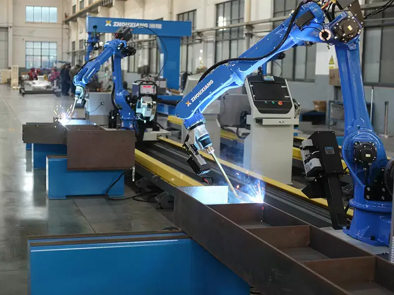 Alternative view of Robot hàn ray dẫn động